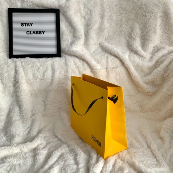 Authentic FENDI Gift bag - Picture 5 of 5